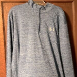 Men’s under armour 1/4 zip heat gear shirt. Size XXL
